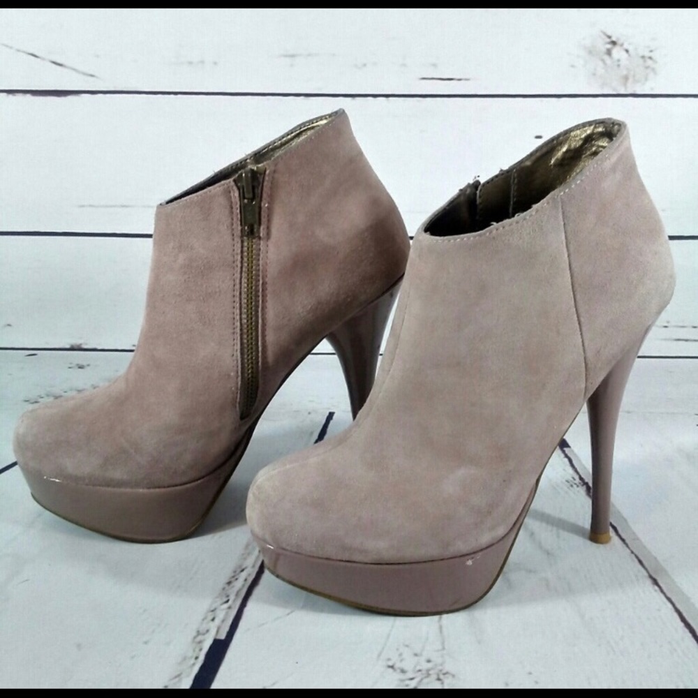 Steve Madden Chelseey heeled booties